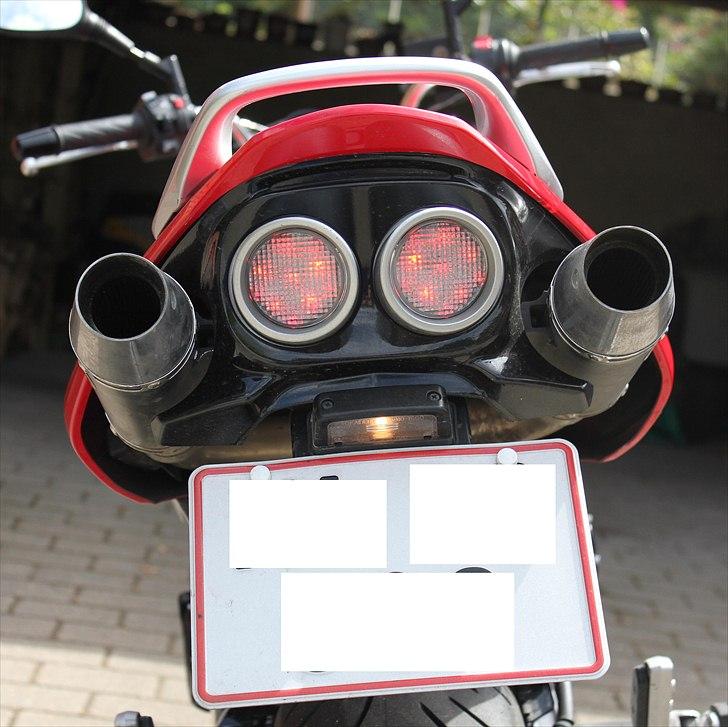 Suzuki GSR 600 billede 9