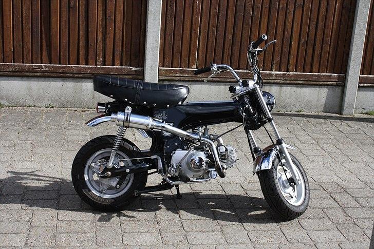 Skyteam Dax billede 1