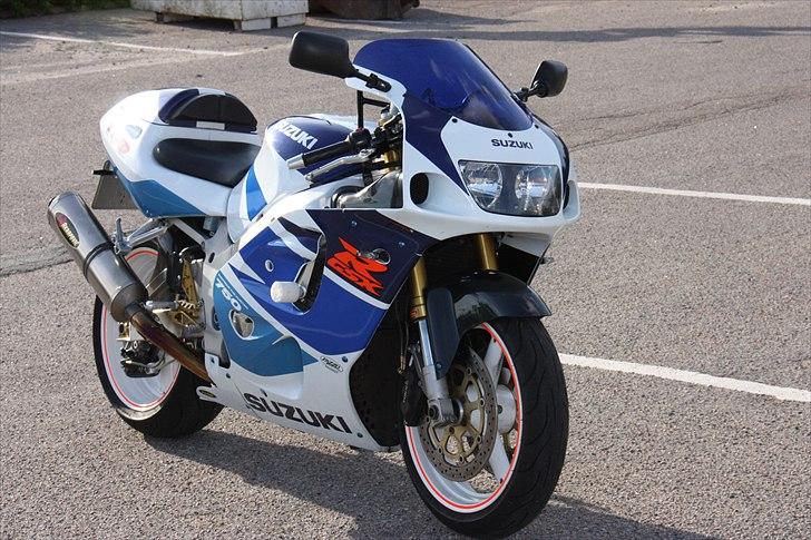 Suzuki GSX-R 750 *** SOLGT ! *** - Forfra. 4 styk Rizoma track 11 diodeblink. billede 16