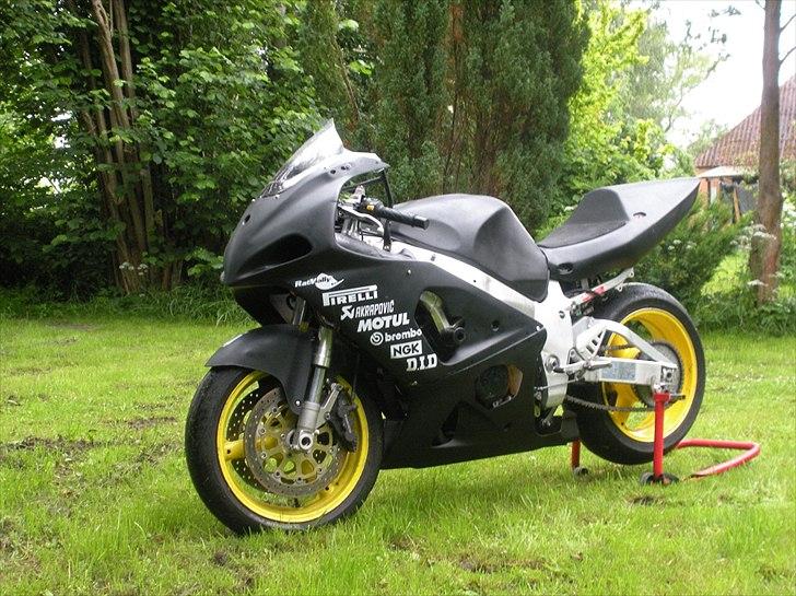 Suzuki gsxr 750 srad billede 6