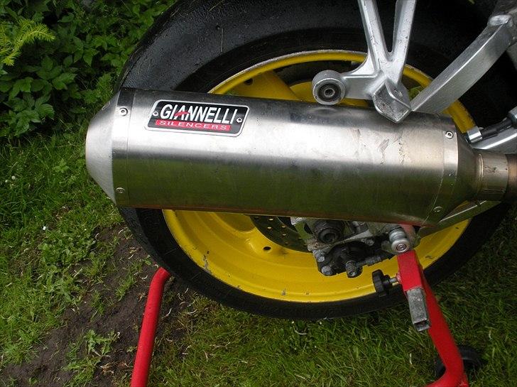 Suzuki gsxr 750 srad billede 14