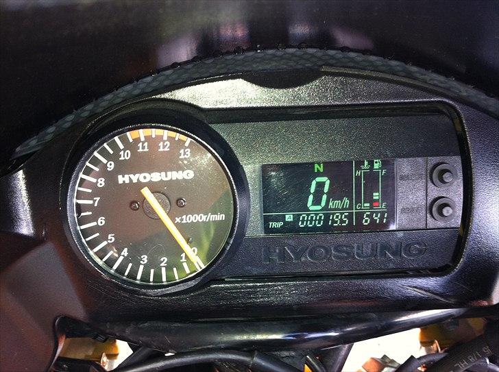 Hyosung GT 650 billede 15