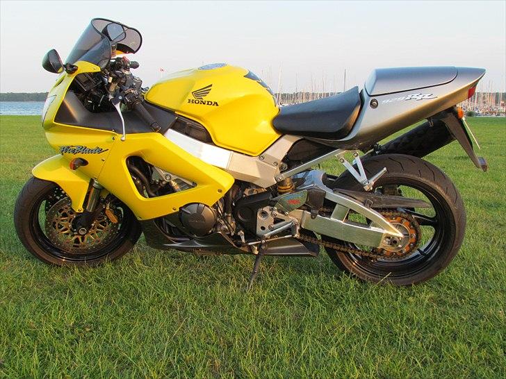 Honda Til salg CBR 929 Fireblade Sc44 Billeder af mcer