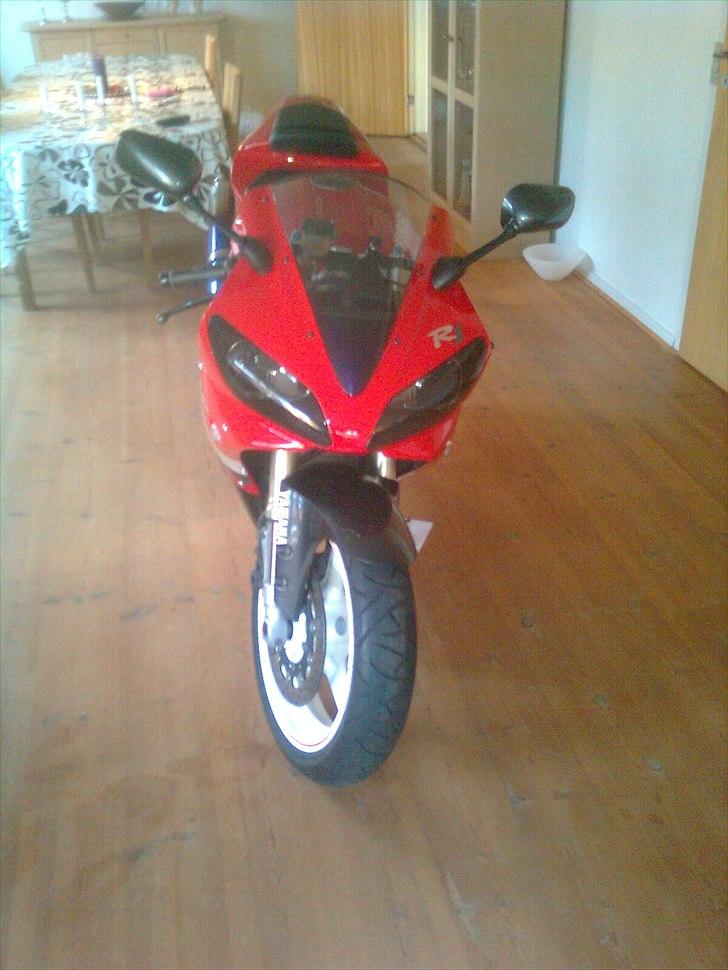 Yamaha yzf r1 billede 5