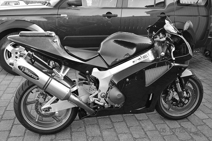 Honda VTR 1000 Sp1 - Lidt sort/hvid billede 4