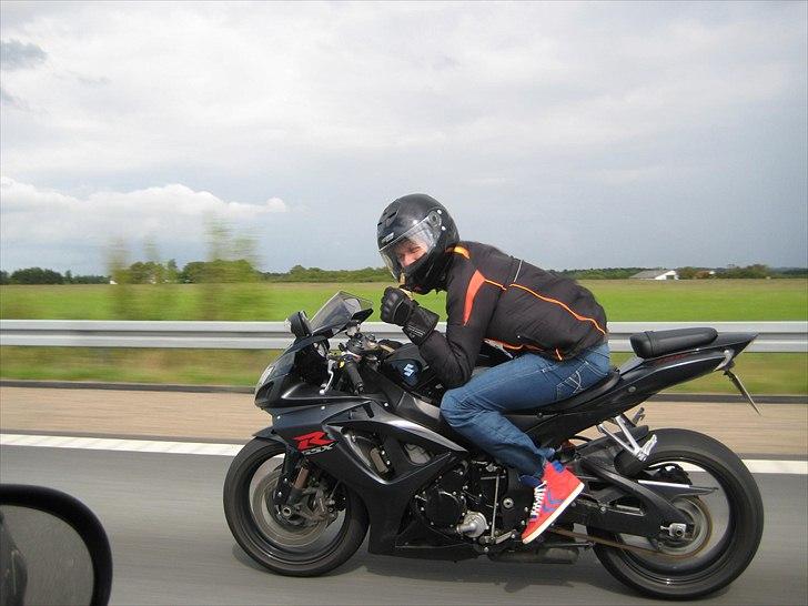 Suzuki GSX-R 750 *Solgt* billede 4