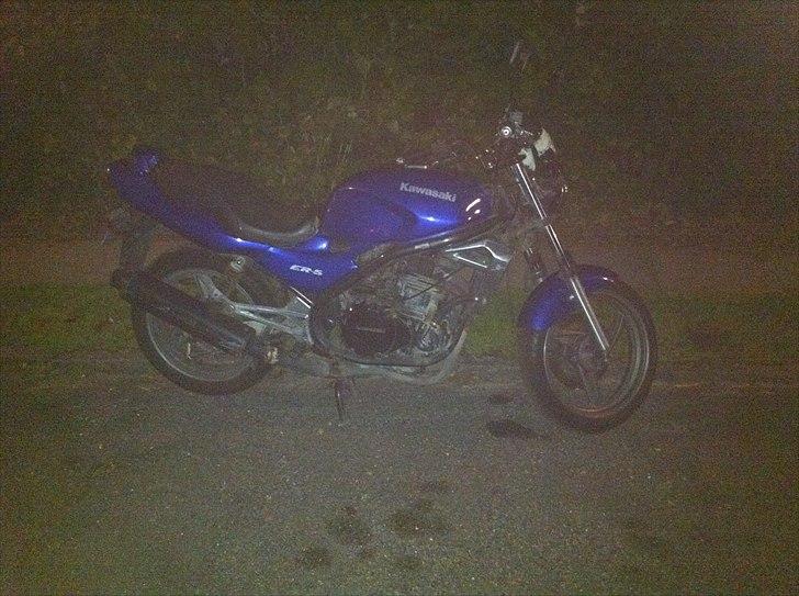 Kawasaki ER-5 billede 2