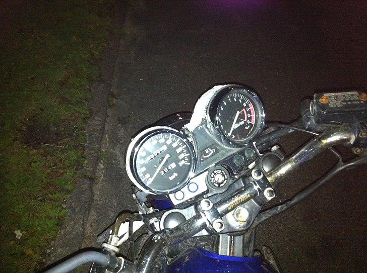 Kawasaki ER-5 billede 5