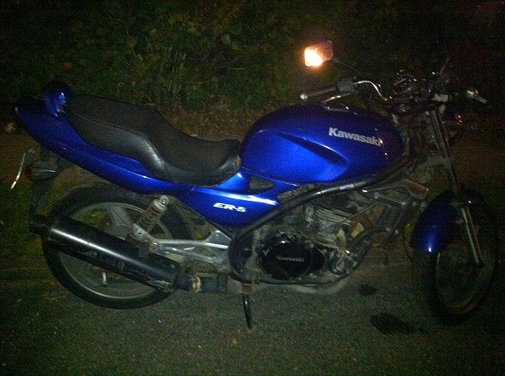 Kawasaki ER-5 billede 7