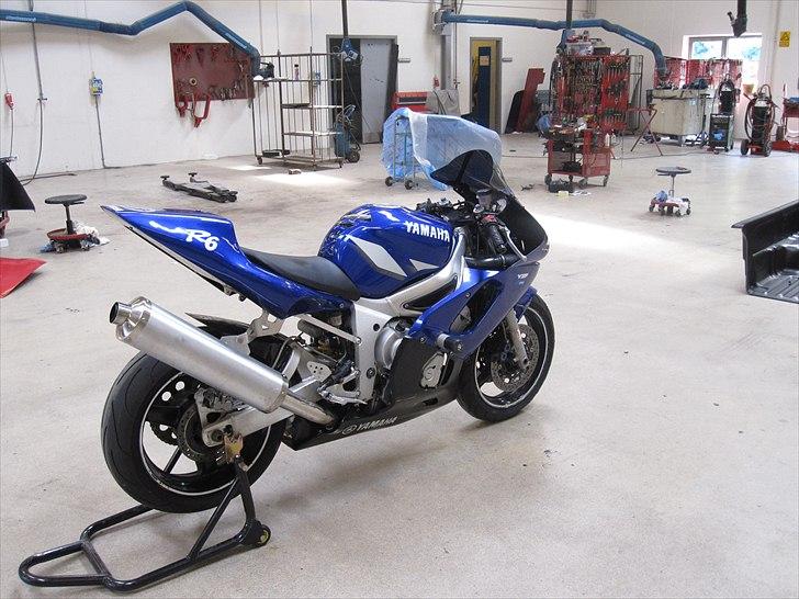 Yamaha r6 (bane) billede 1