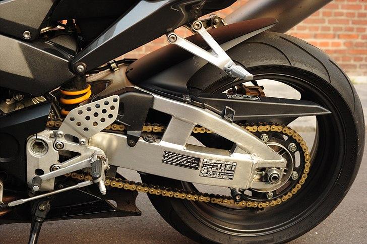 Honda FireBlade CBR954RR billede 2