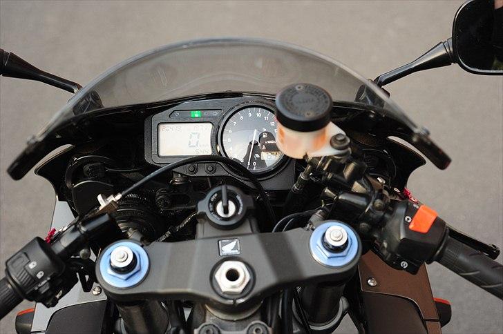 Honda FireBlade CBR954RR billede 7