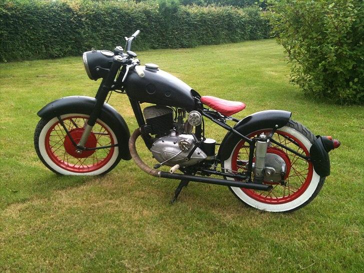 Victoria kr26 n Aero (Bobber) billede 1