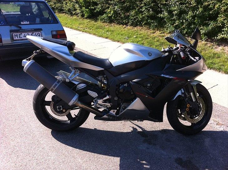 Yamaha YZF-R1 billede 2