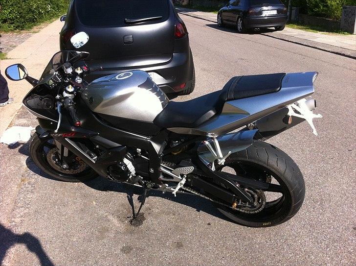 Yamaha YZF-R1 billede 4