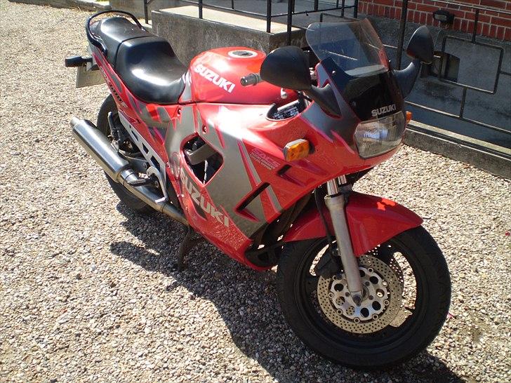 Suzuki gsx 600 f billede 1