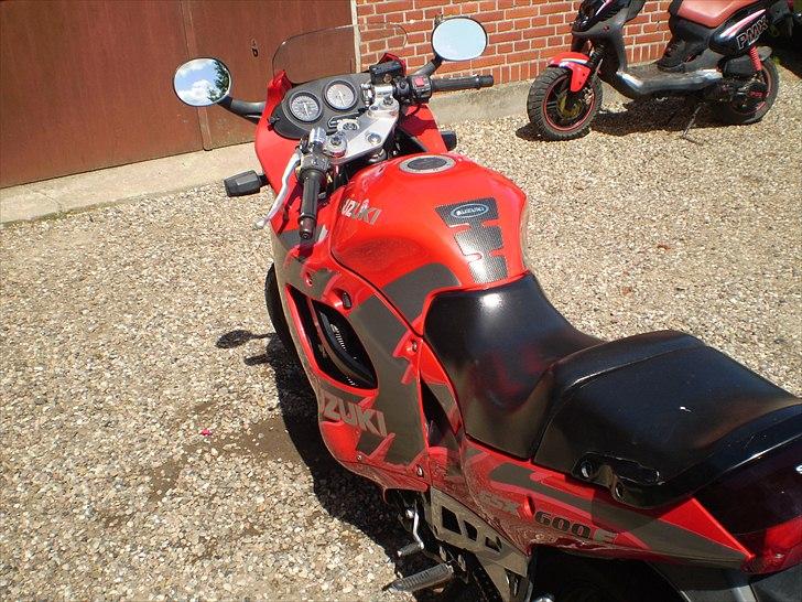 Suzuki gsx 600 f billede 14