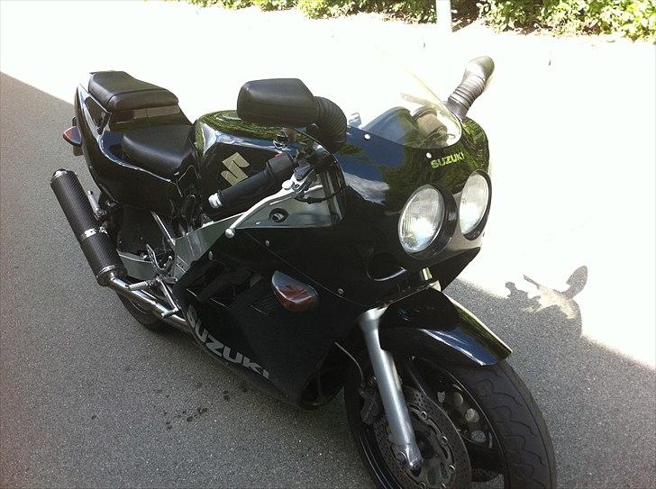 Suzuki GSX R 400R (solgt) billede 6