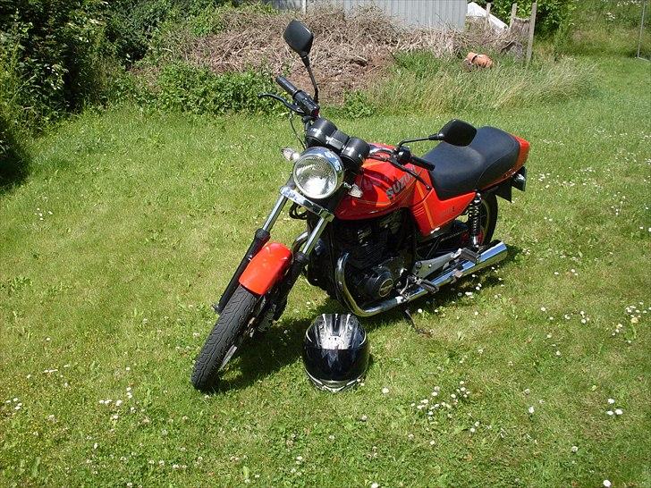 Suzuki GSX 400E solgt - gsxér billede 1