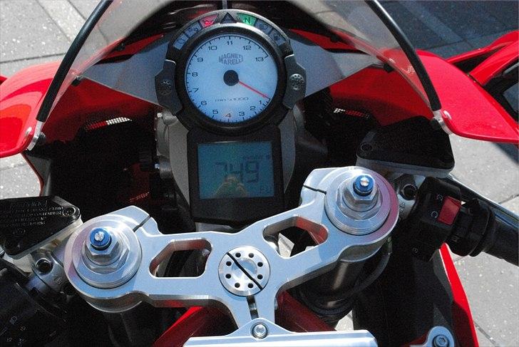 Ducati 749 ( Solgt ) - Lækkert cocpit billede 8