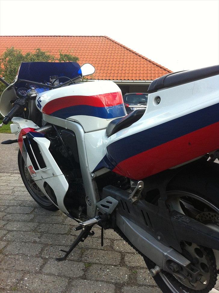 Suzuki gsxr 400 billede 9