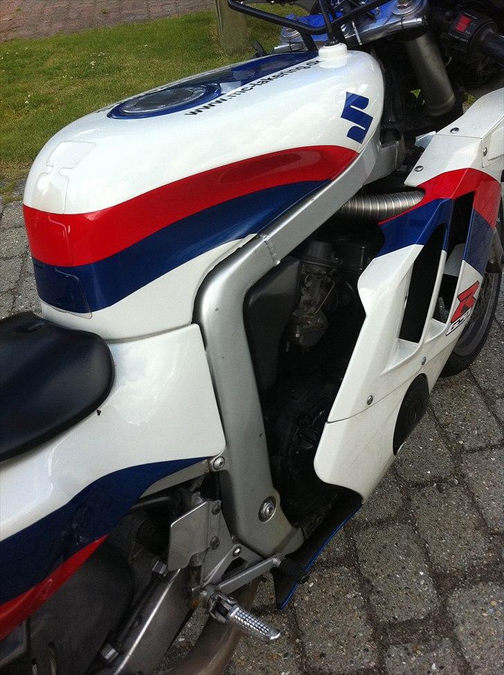 Suzuki gsxr 400 billede 10