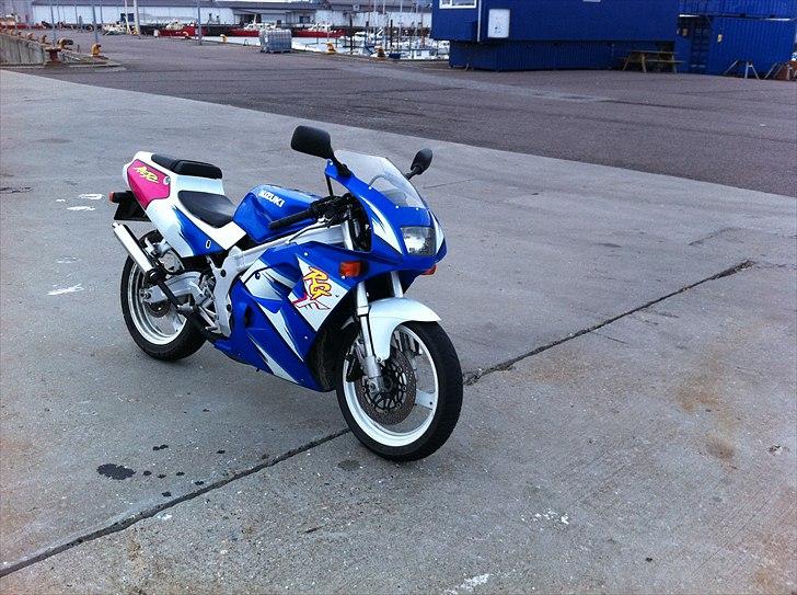 Suzuki RG 125 billede 1