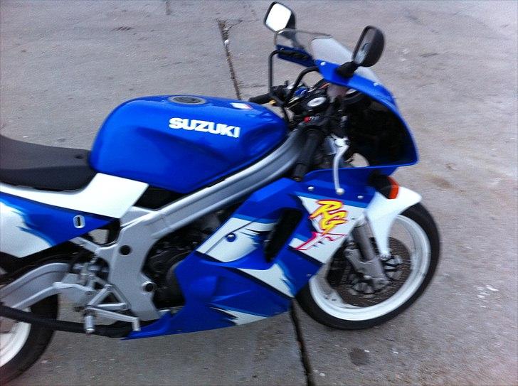 Suzuki RG 125 billede 5