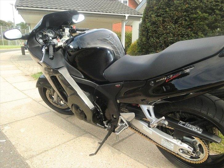 Honda CBR 1100 XX Blackbird - solgt - Bagsvinger, fodhvilere m.v. bør nok være sorte - men, men, men der ER en grænse :) billede 7