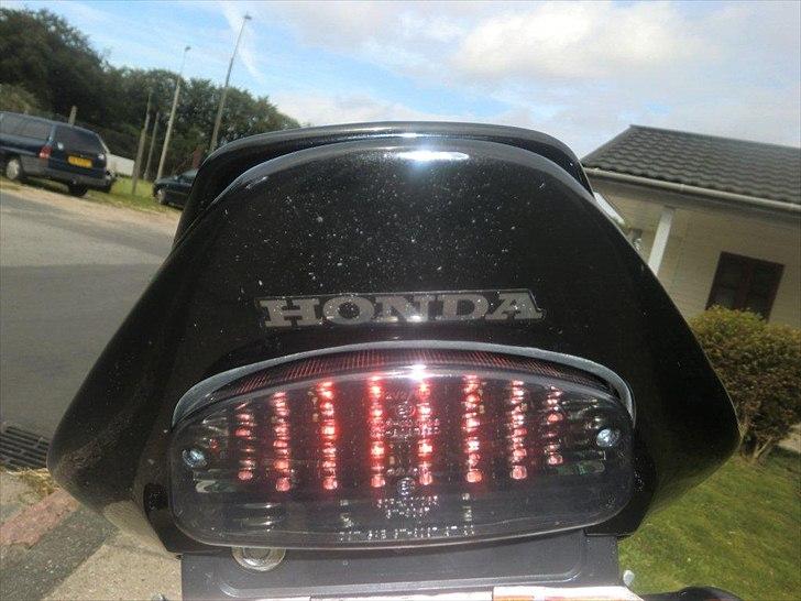 Honda CBR 1100 XX Blackbird - solgt - Sort LED baglygte ( naturligvis :) billede 6