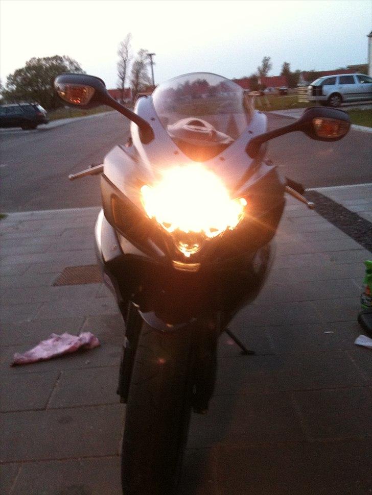 Suzuki GSXR 750 k7 billede 4