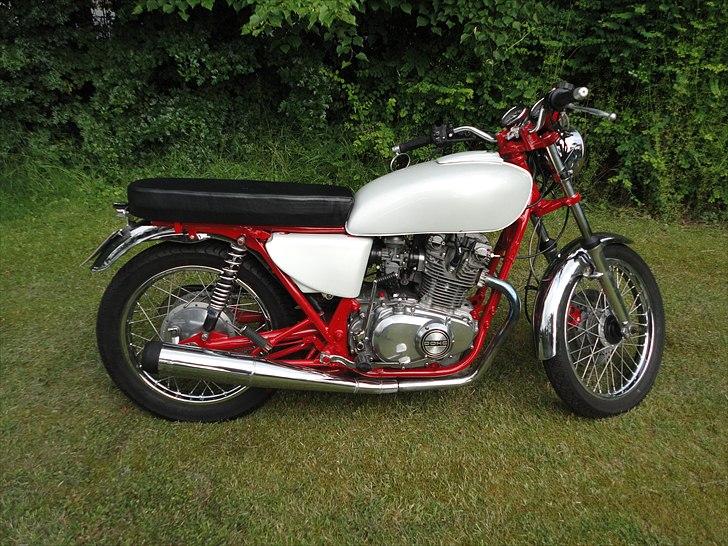 Suzuki gs 400 cafe billede 2