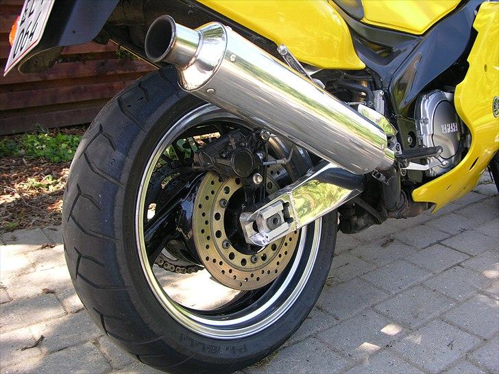 Yamaha FZR 1000 (Solgt) billede 4