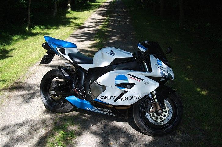 Honda CBR1000RR (Solgt) billede 8