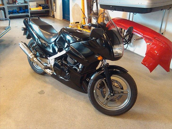 Kawasaki GPZ 500S A7 ( EX500A ) billede 1