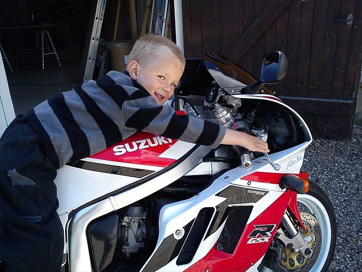 Suzuki GSX-R 750 - Kommende Mc pilot billede 7