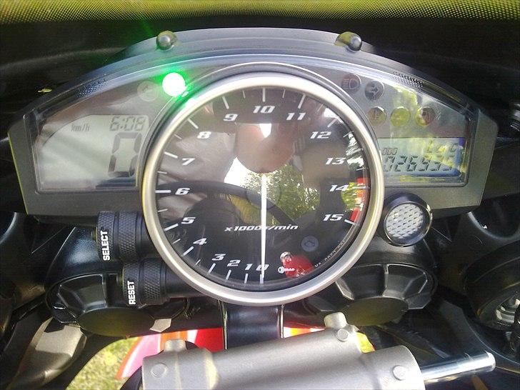 Yamaha YZF-R1 billede 4