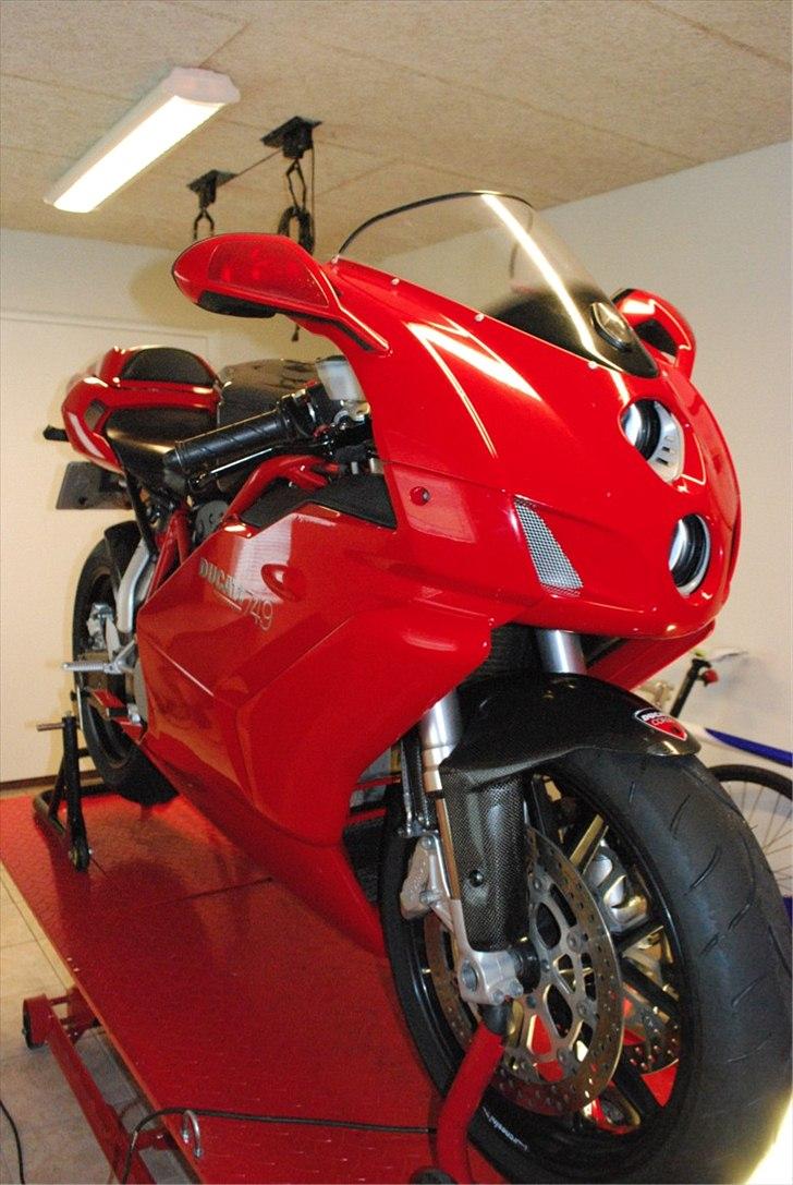 Ducati 749 ( Solgt ) - Totalt skilt ad, renset, poleret og samlet og klar igen billede 18