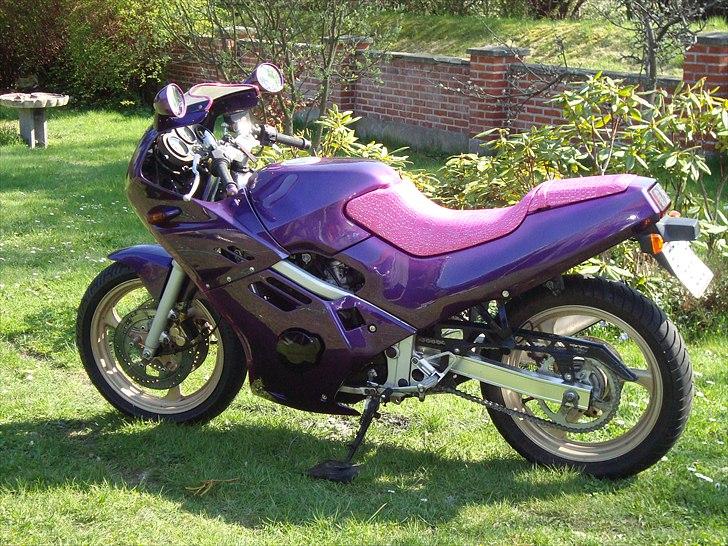 Suzuki gsxr 250 billede 1