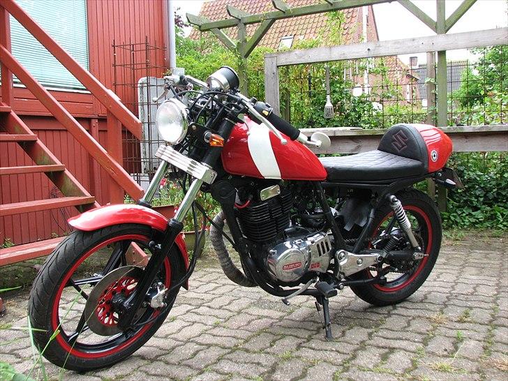 Suzuki GN 400 cafe racer billede 9