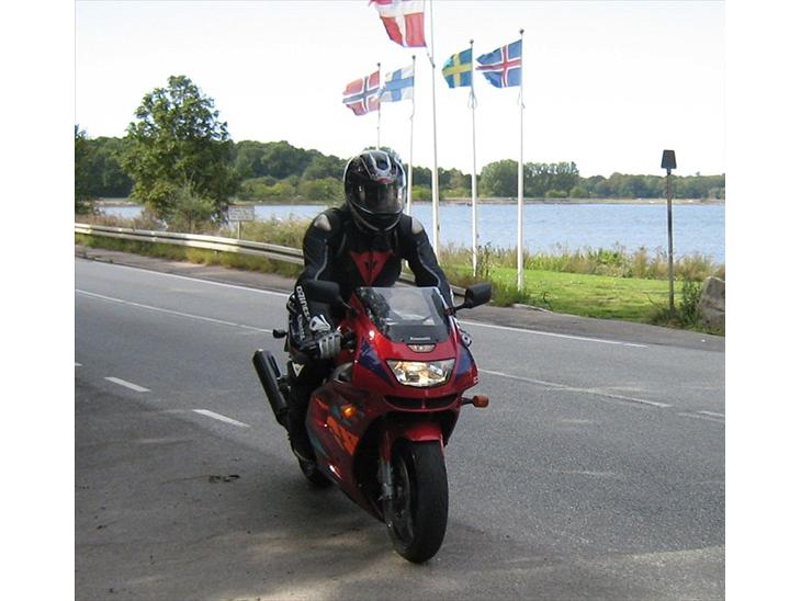 {{currentPhoto.altText}} billede {{currentPhoto.number}}