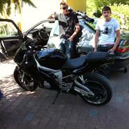 Yamaha R6