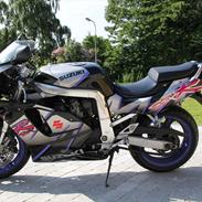 Suzuki gsxr 750