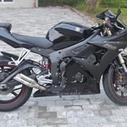 Yamaha YZF R6 05 model