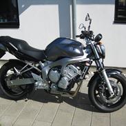 Yamaha FZ6