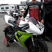 Yamaha R1