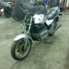 BMW K100