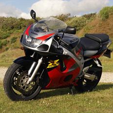 Suzuki GSX-R 600 SRAD