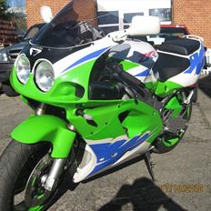 Kawasaki ZXR750
