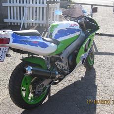 Kawasaki ZXR750
